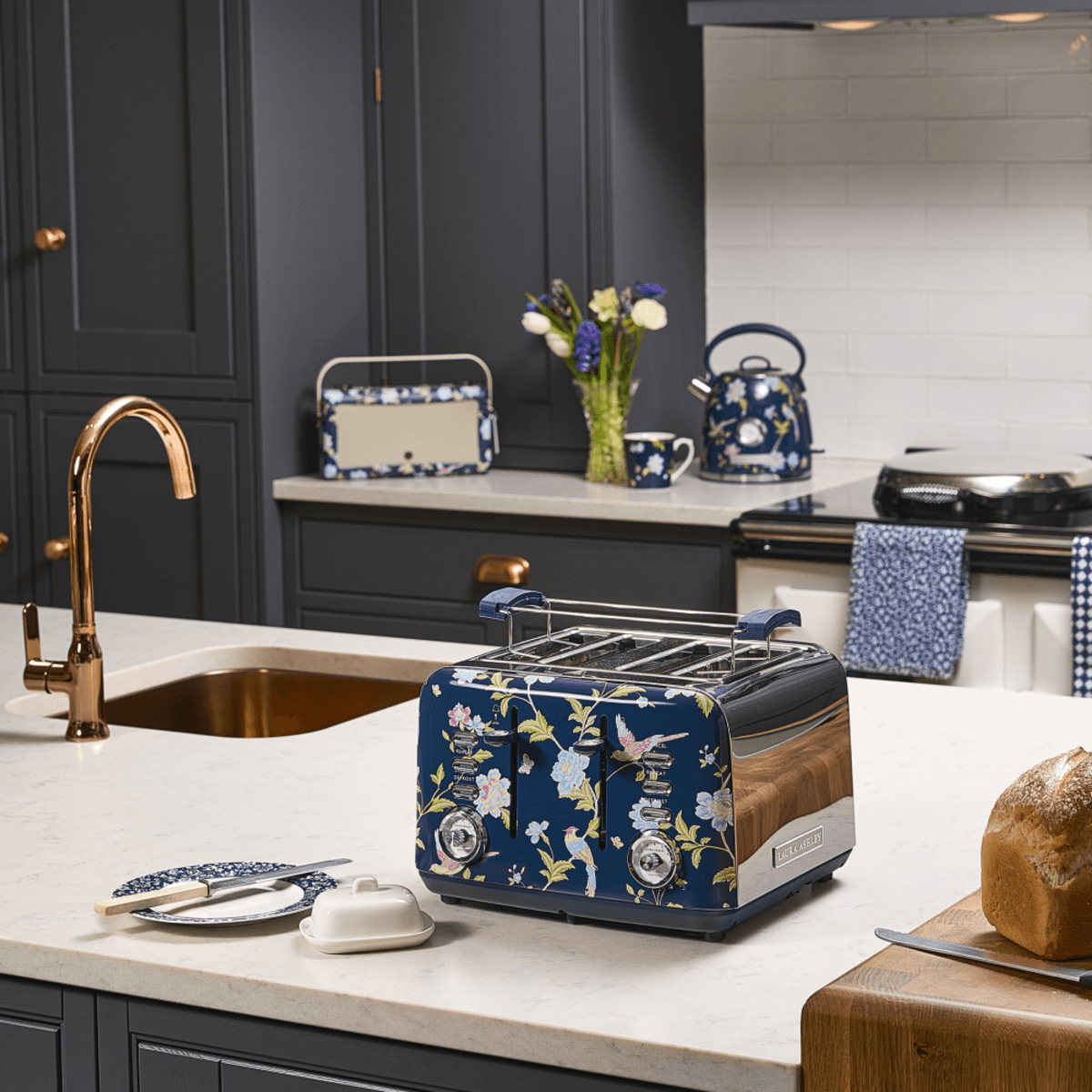 LAURA ASHLEY Brødrister 4-skiver. Blå/Sølv